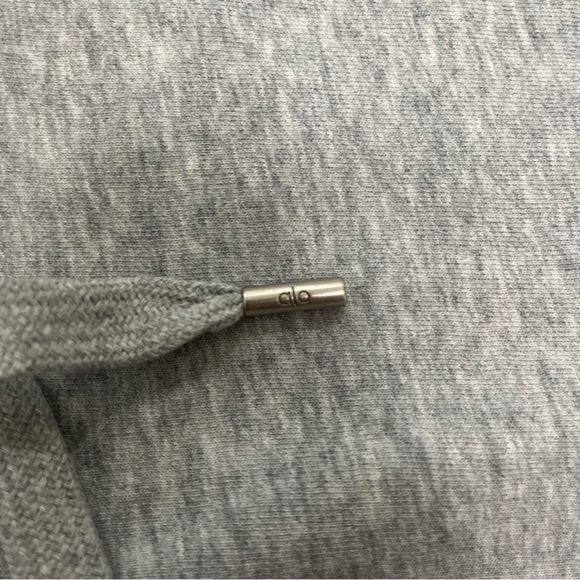 ALO Yoga Accolade Set Quarter Zip and Sweatpants Light Gray Unisex - Picture 15 of 16